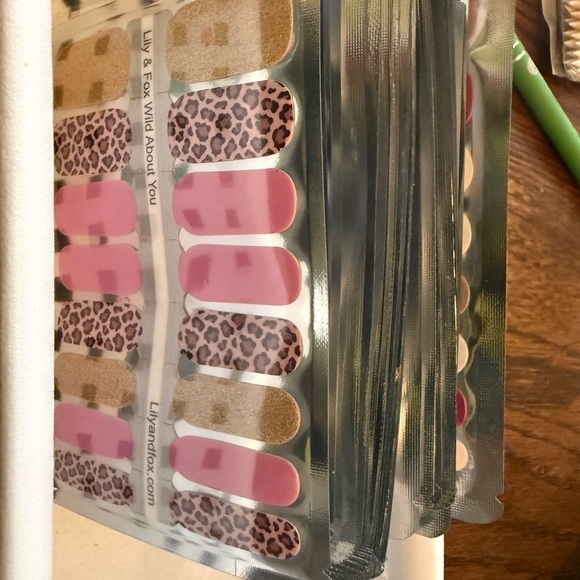 Color Street & Fox & Lilly Bundle - Picture 6 of 8